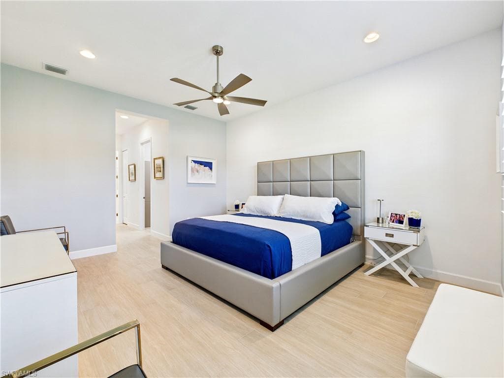 20176 Camellia Crosse LN-15