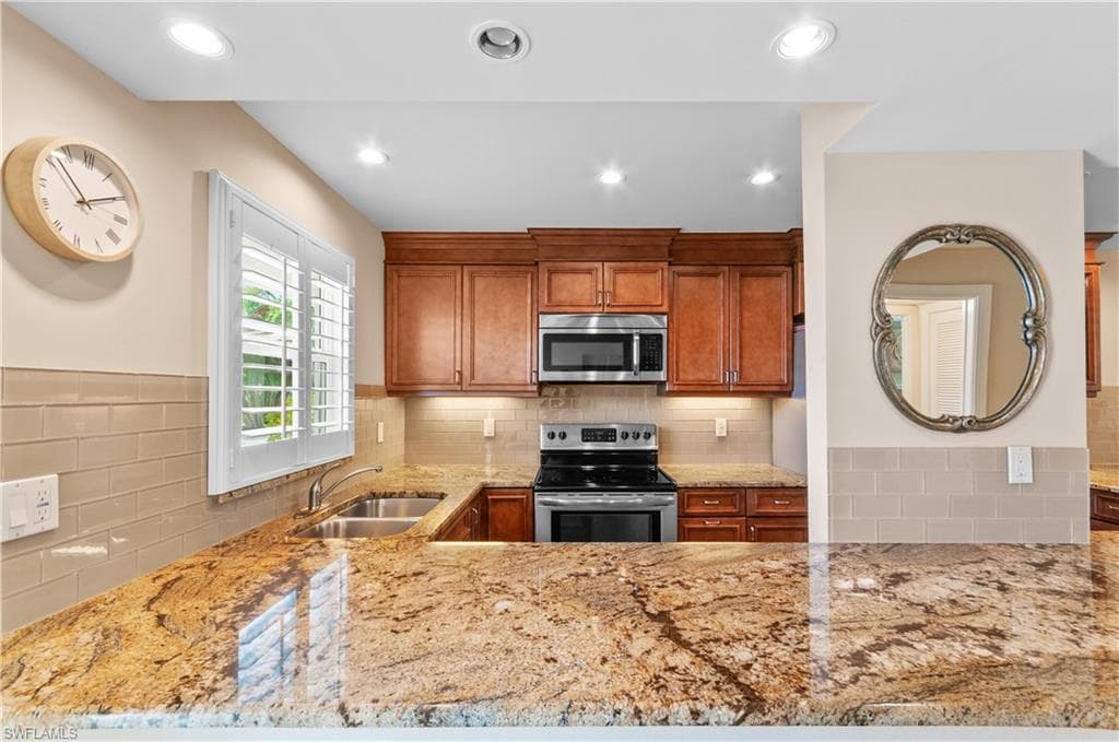 414 Broad AVE S H414-4