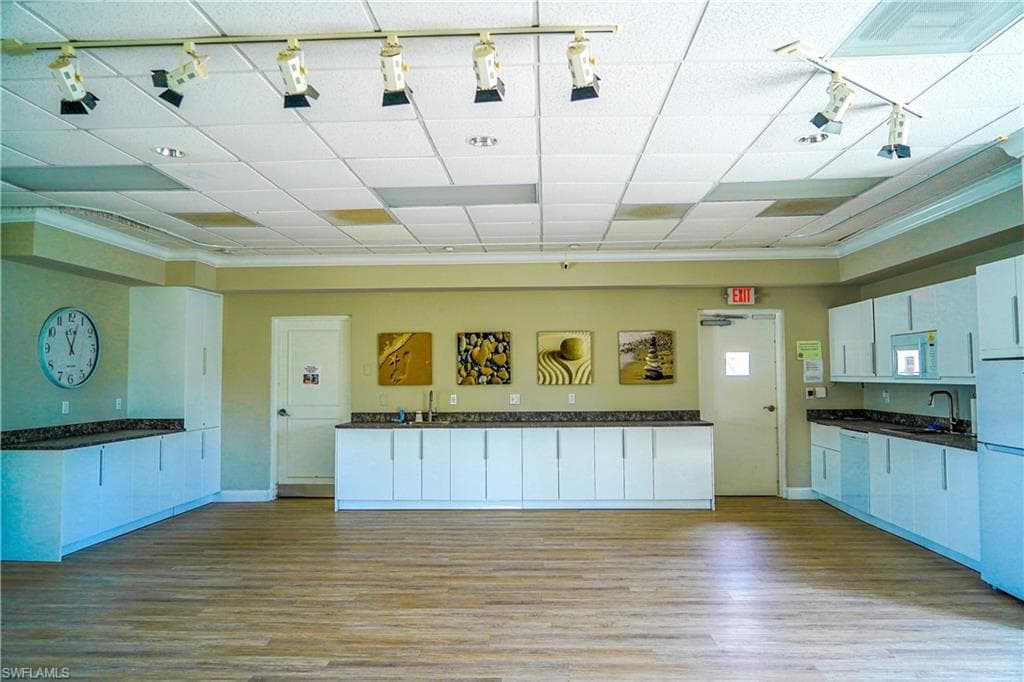 414 Broad AVE S H414-29