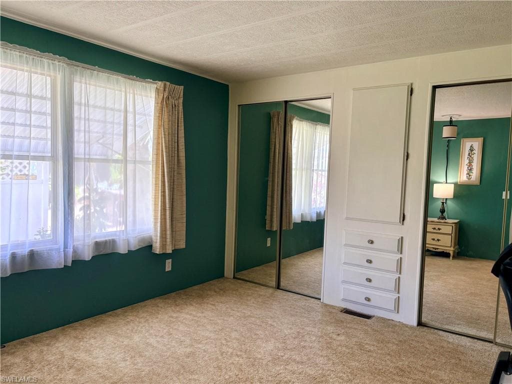2787 Breezewood DR-20
