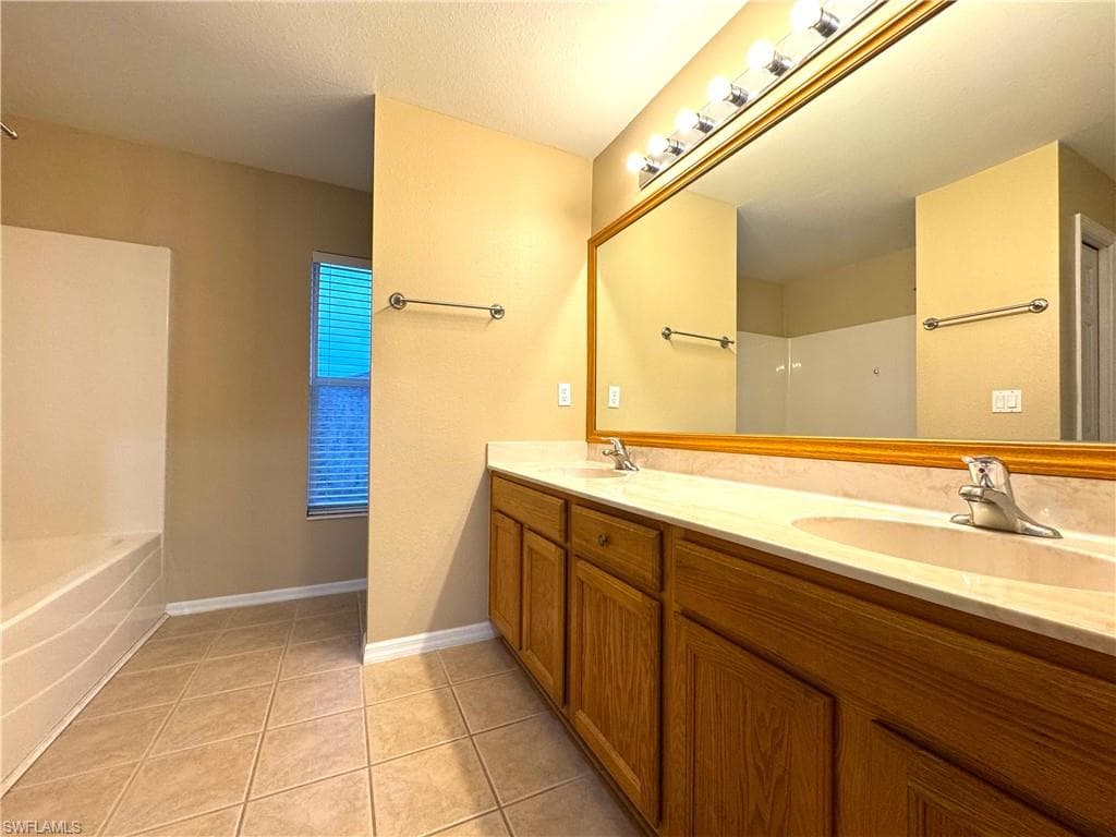 117 Shadow Lakes DR-29