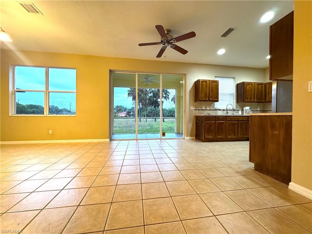 117 Shadow Lakes DR-9