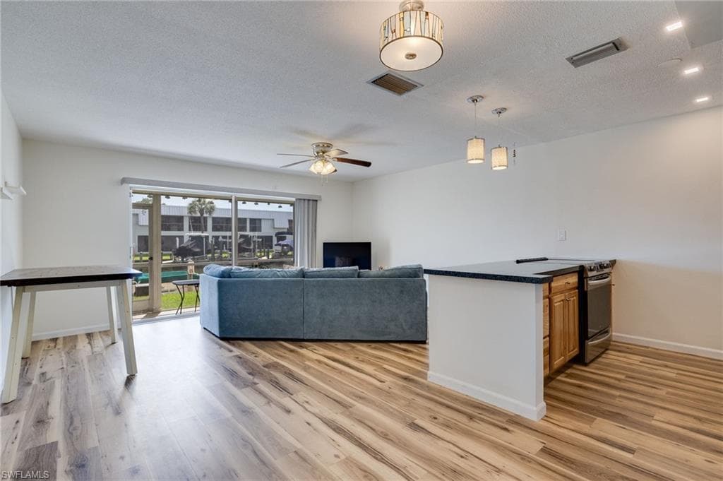 708 Victoria DR 105-6