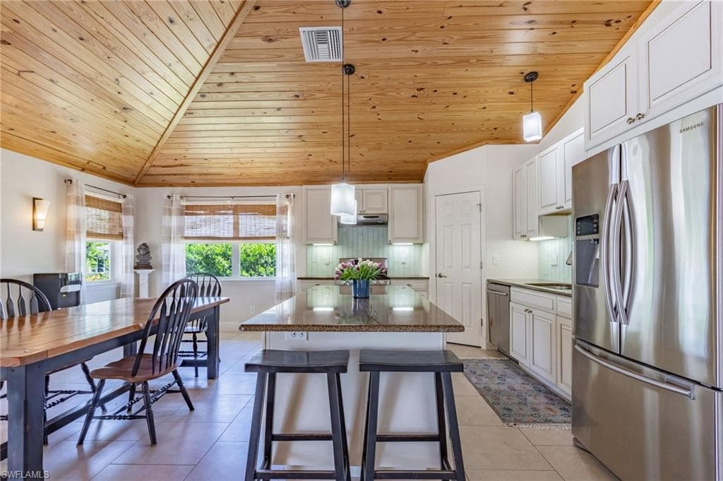 7655 Myrsine CIR-17