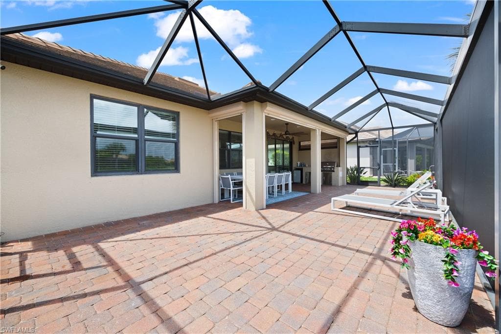 7022 Live Oak DR-22