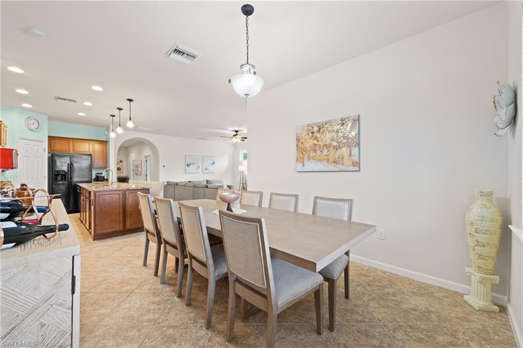 7022 Live Oak DR-15
