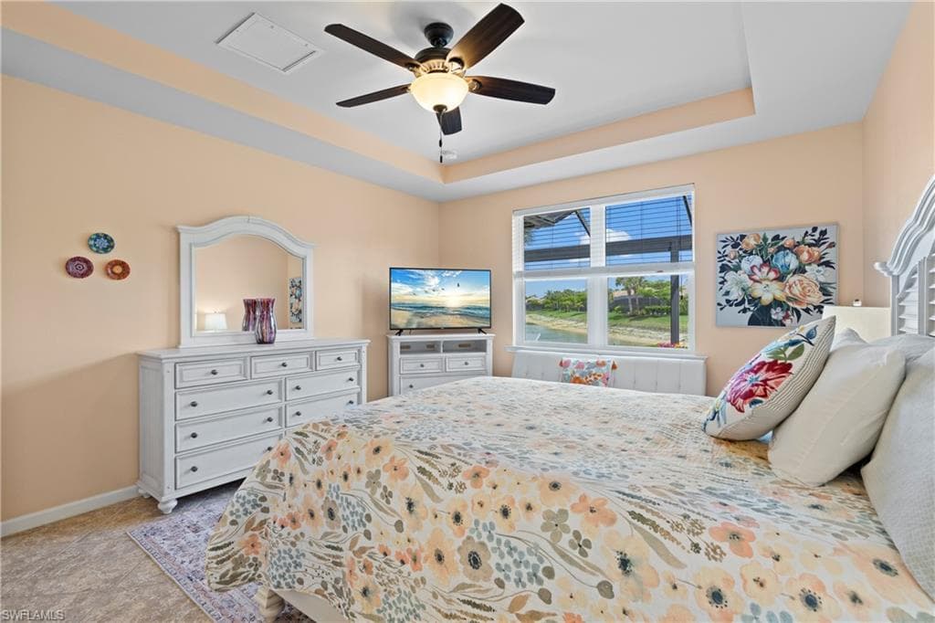 7022 Live Oak DR-24