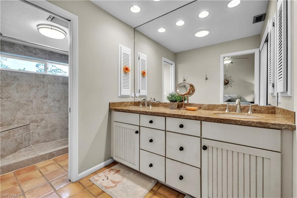 12395 McGregor Woods CIR-25