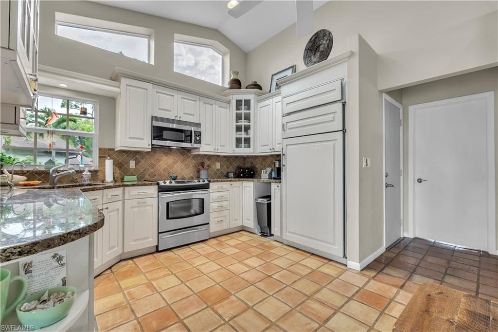 12395 McGregor Woods CIR-19