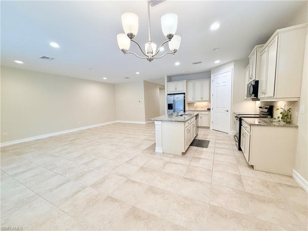 16432 Aberdeen WAY-5