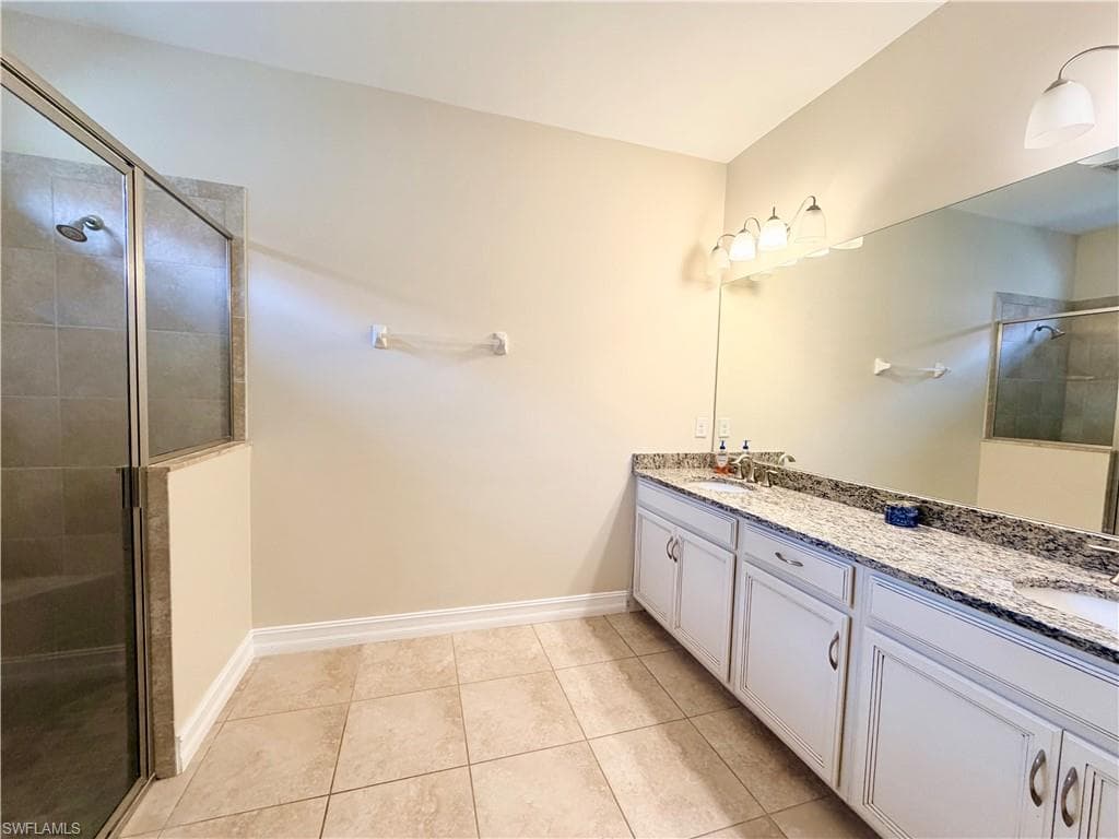 16432 Aberdeen WAY-9