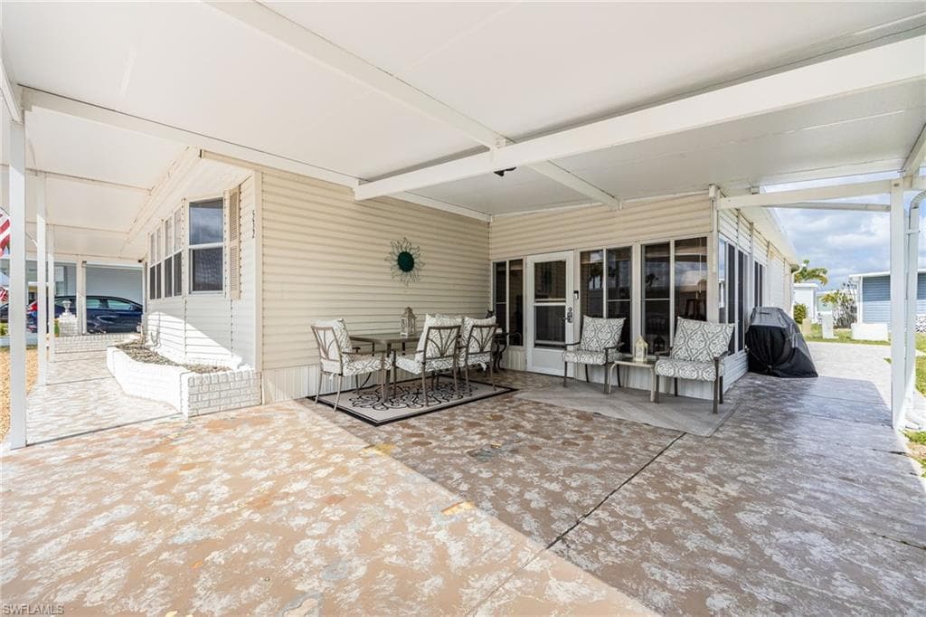 532 Palmer BLVD-1