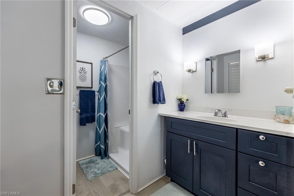 532 Palmer BLVD-19