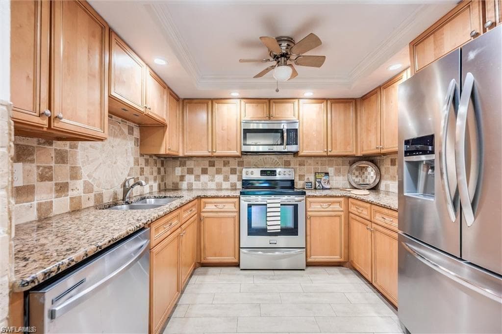 940 Augusta BLVD D939-11