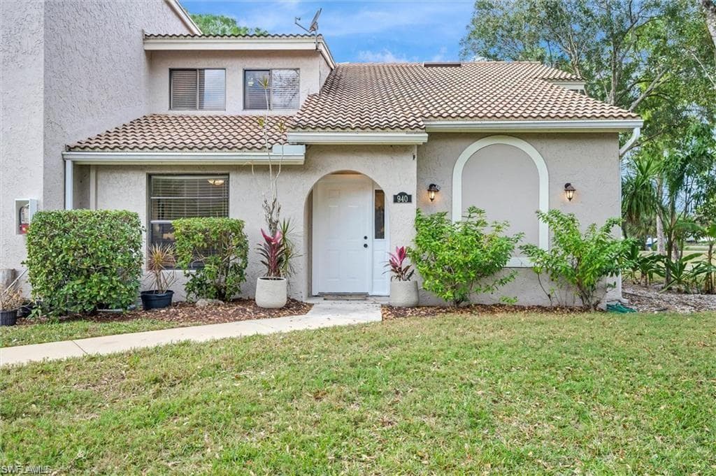 940 Augusta BLVD D939-25