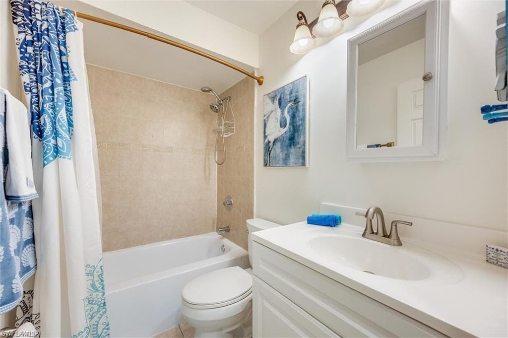 940 Augusta BLVD D939-18