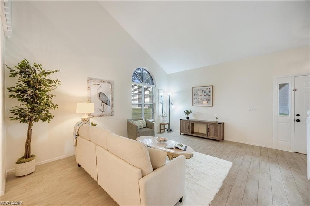 940 Augusta BLVD D939-7