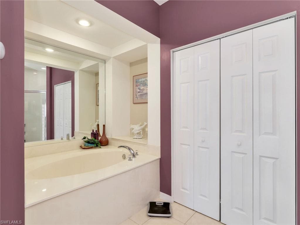 4207 Pensacola AVE-19