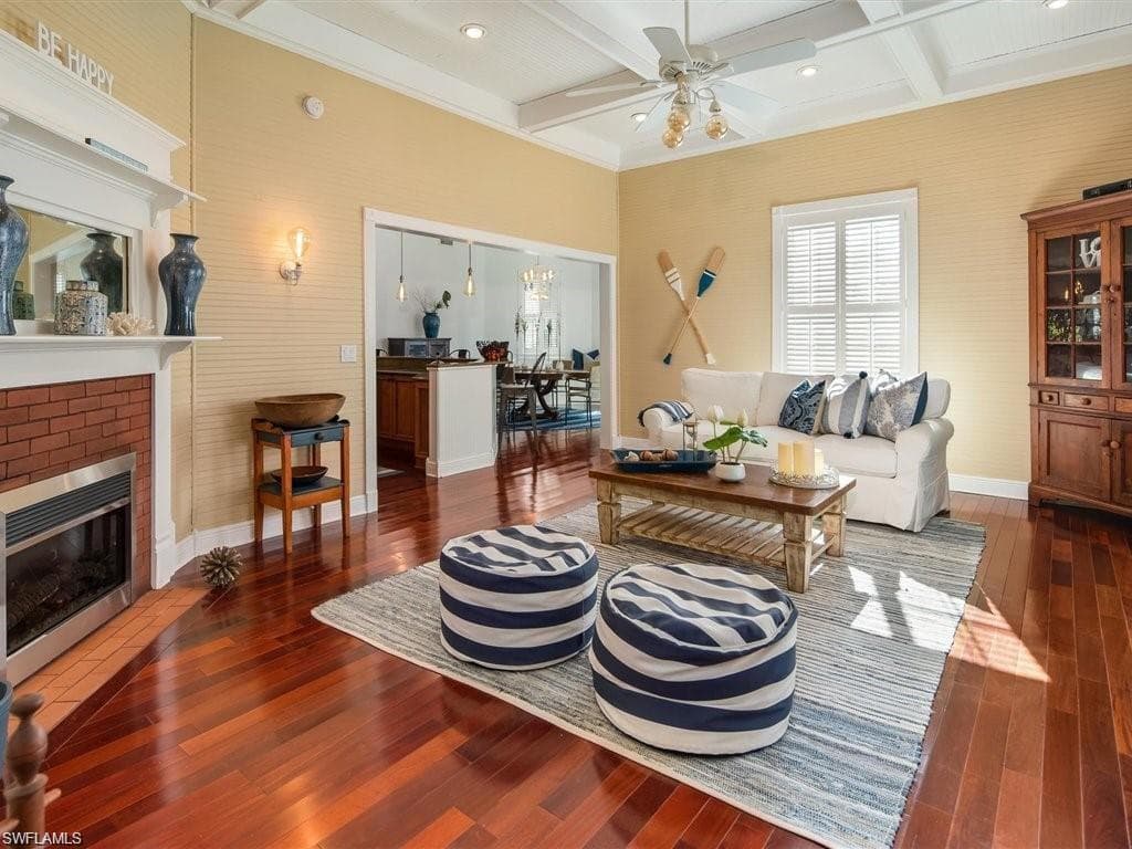 100 FAIRVIEW AVE-34