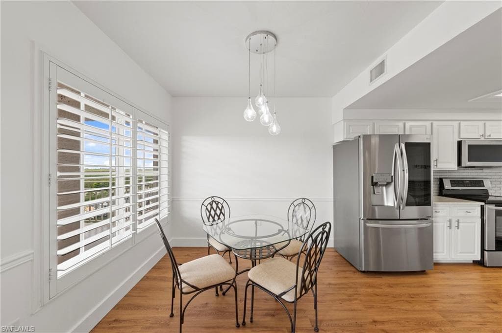 13105 Vanderbilt DR 502-4