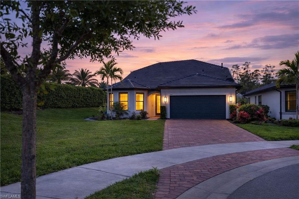6678 Pennyroyal DR-32