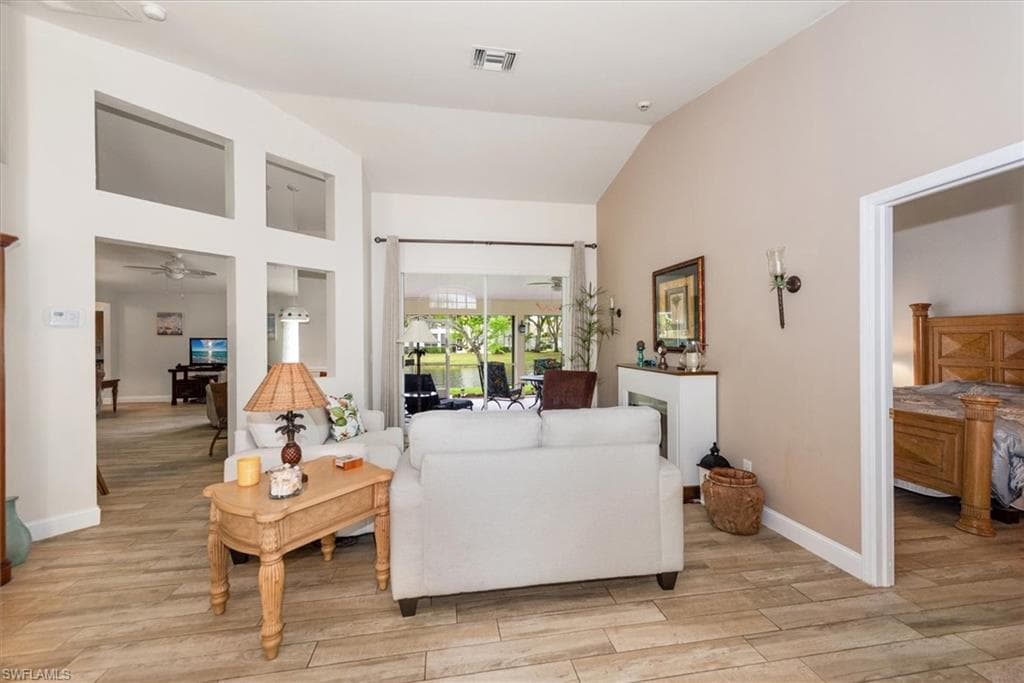 9241 Bramble CT-12