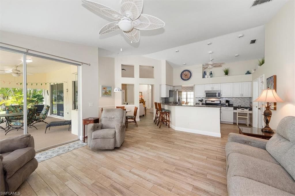 9241 Bramble CT-17