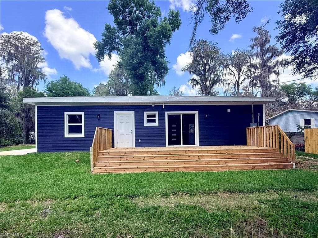 14232 Chisholm LN-9