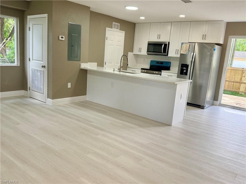 14232 Chisholm LN-18