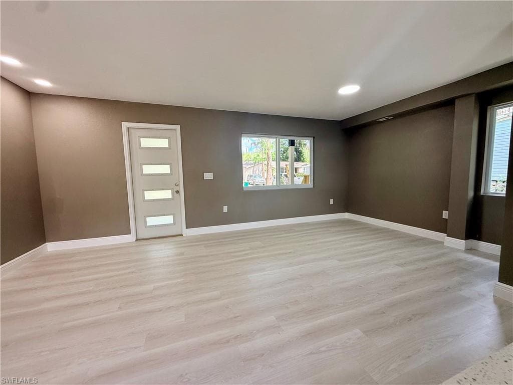 14232 Chisholm LN-20