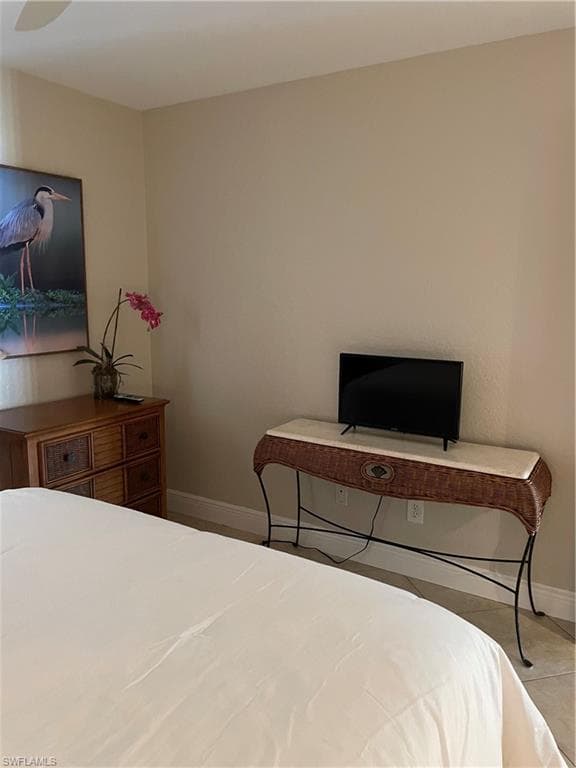 9640 Victoria LN C-305-12