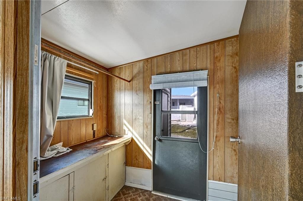 20124 Plum Tree LN-18