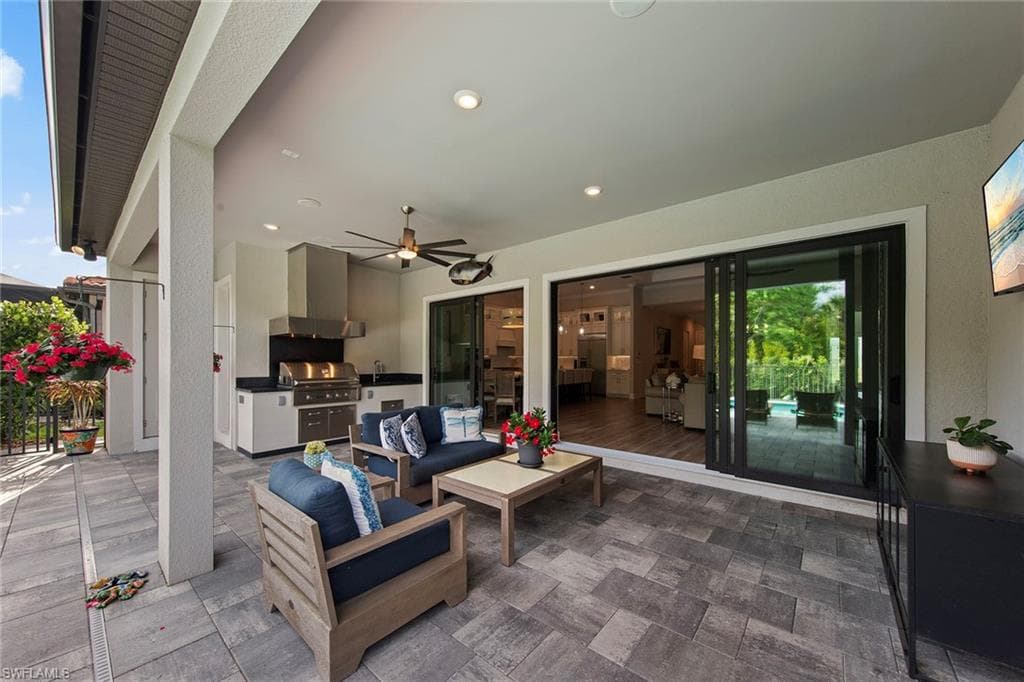 9607 Everglades DR-35