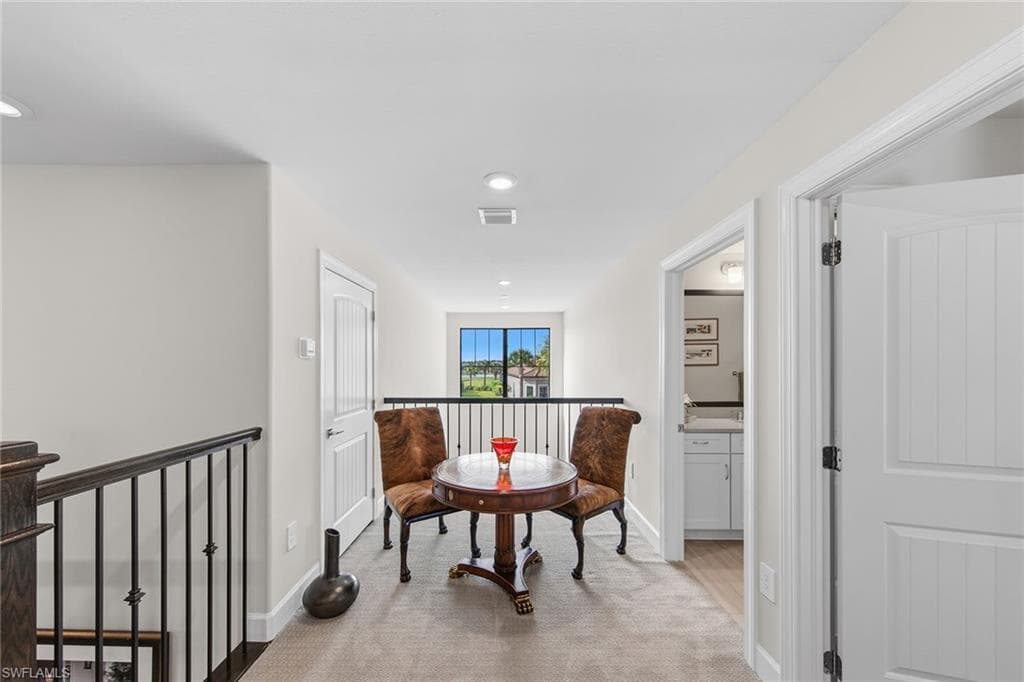 9607 Everglades DR-32