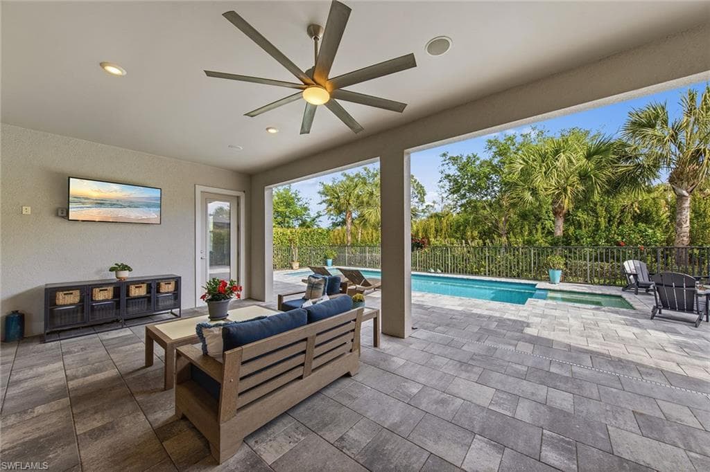 9607 Everglades DR-34
