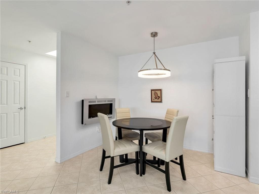 201 Arbor Lake DR 2-501-10