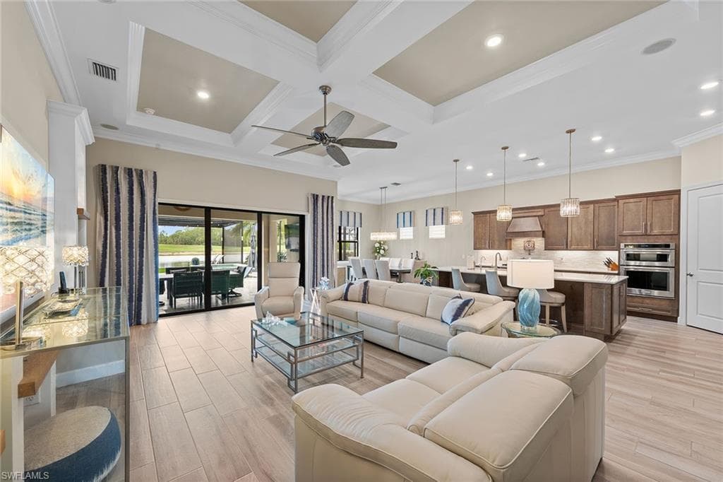 9573 Everglades DR-17