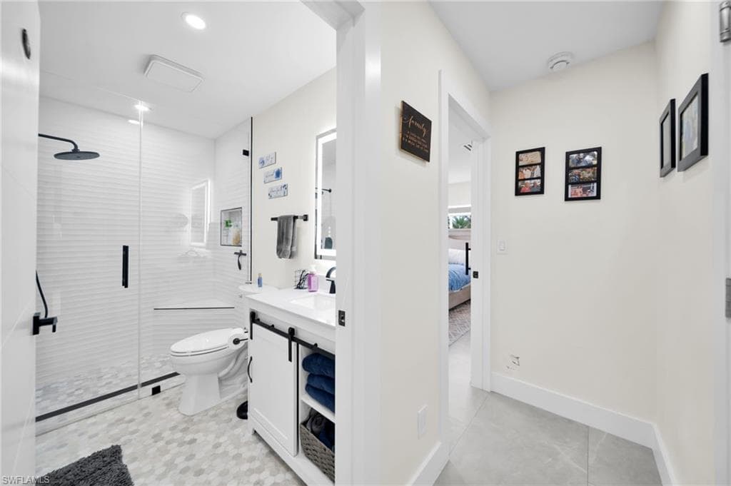 1574 Ricardo AVE-12