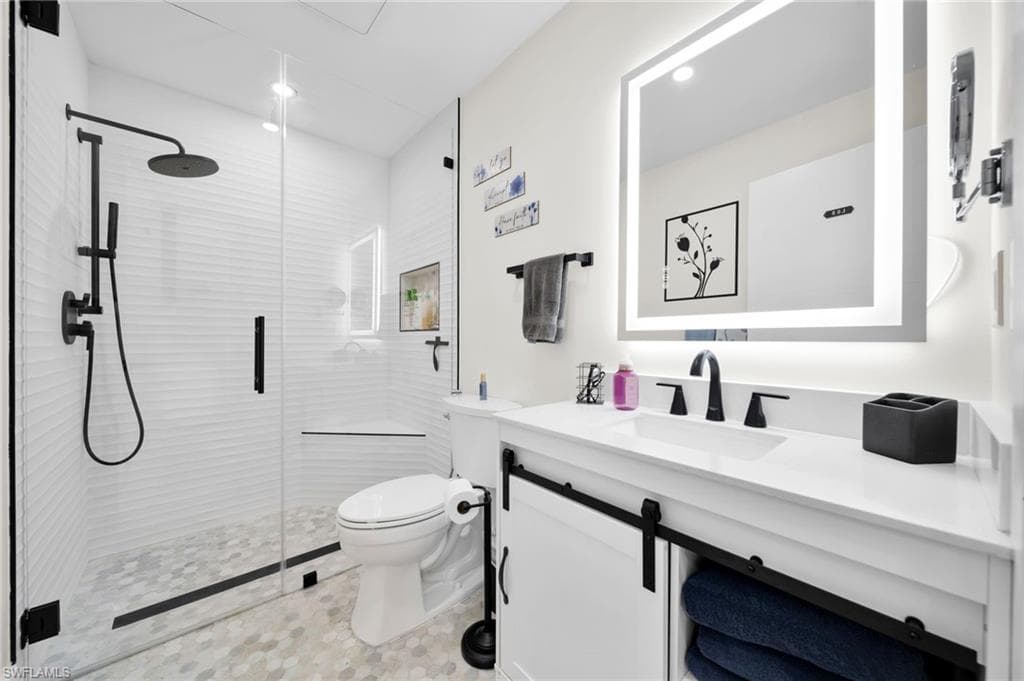 1574 Ricardo AVE-13