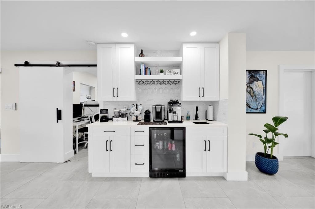 1574 Ricardo AVE-34