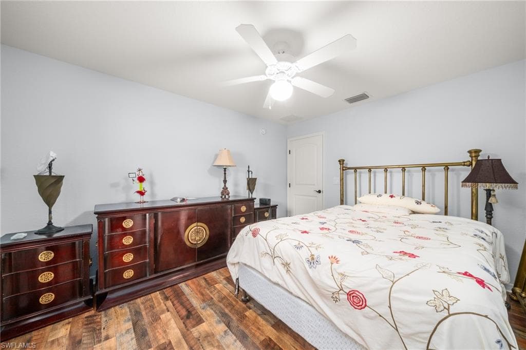 112 Bimini ST NE-23