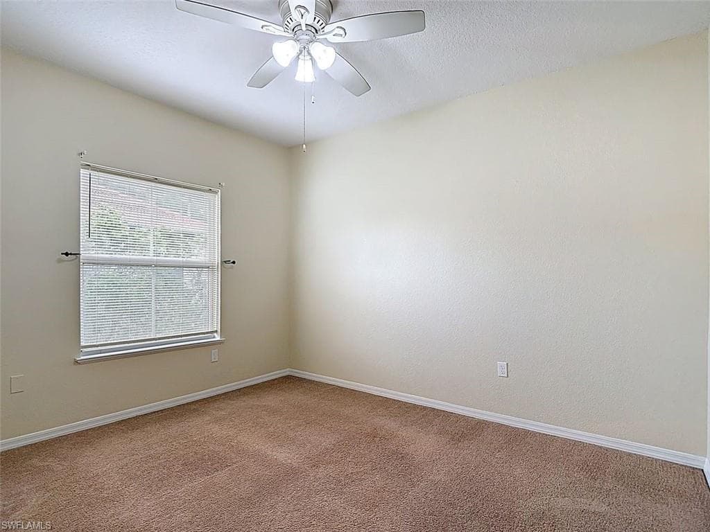 11571 Villa Grand 615-16