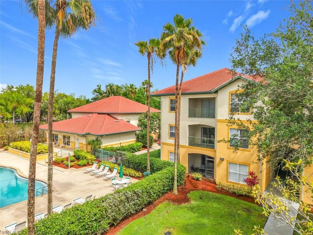 11571 Villa Grand 615-31
