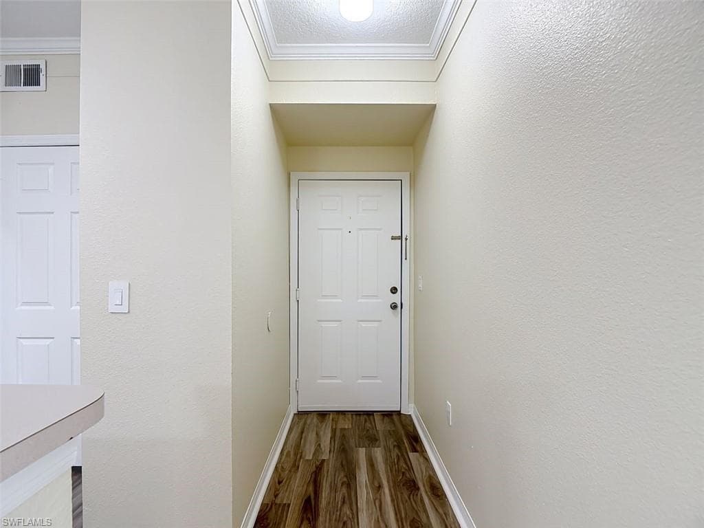 11571 Villa Grand 615-13