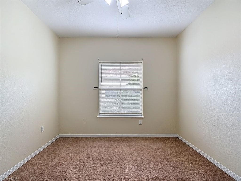 11571 Villa Grand 615-20