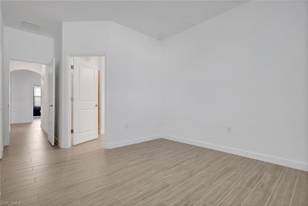 1801 HAGEN CT-21