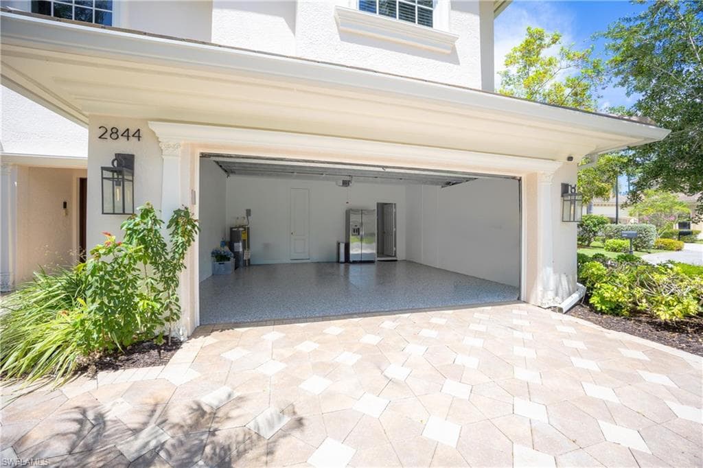 2844 Coco Lakes DR-41