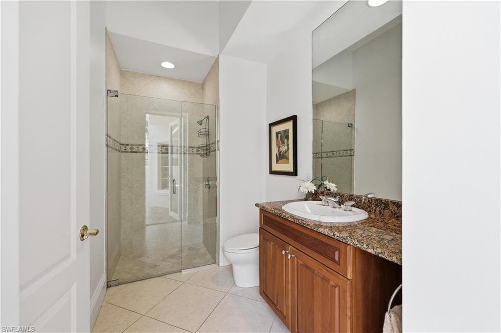 2844 Coco Lakes DR-25
