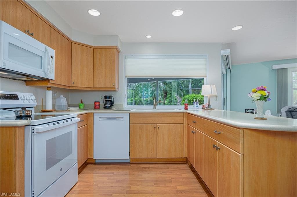 5148 Fairfield DR-6