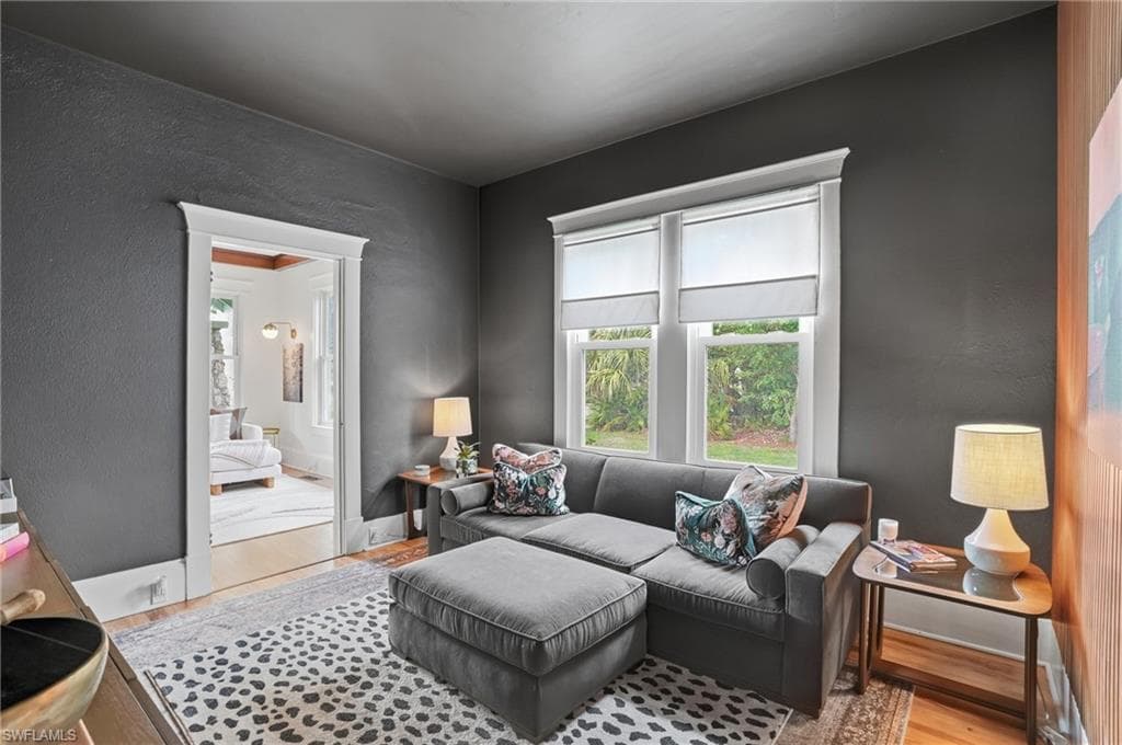 1473 Barcelona AVE-22